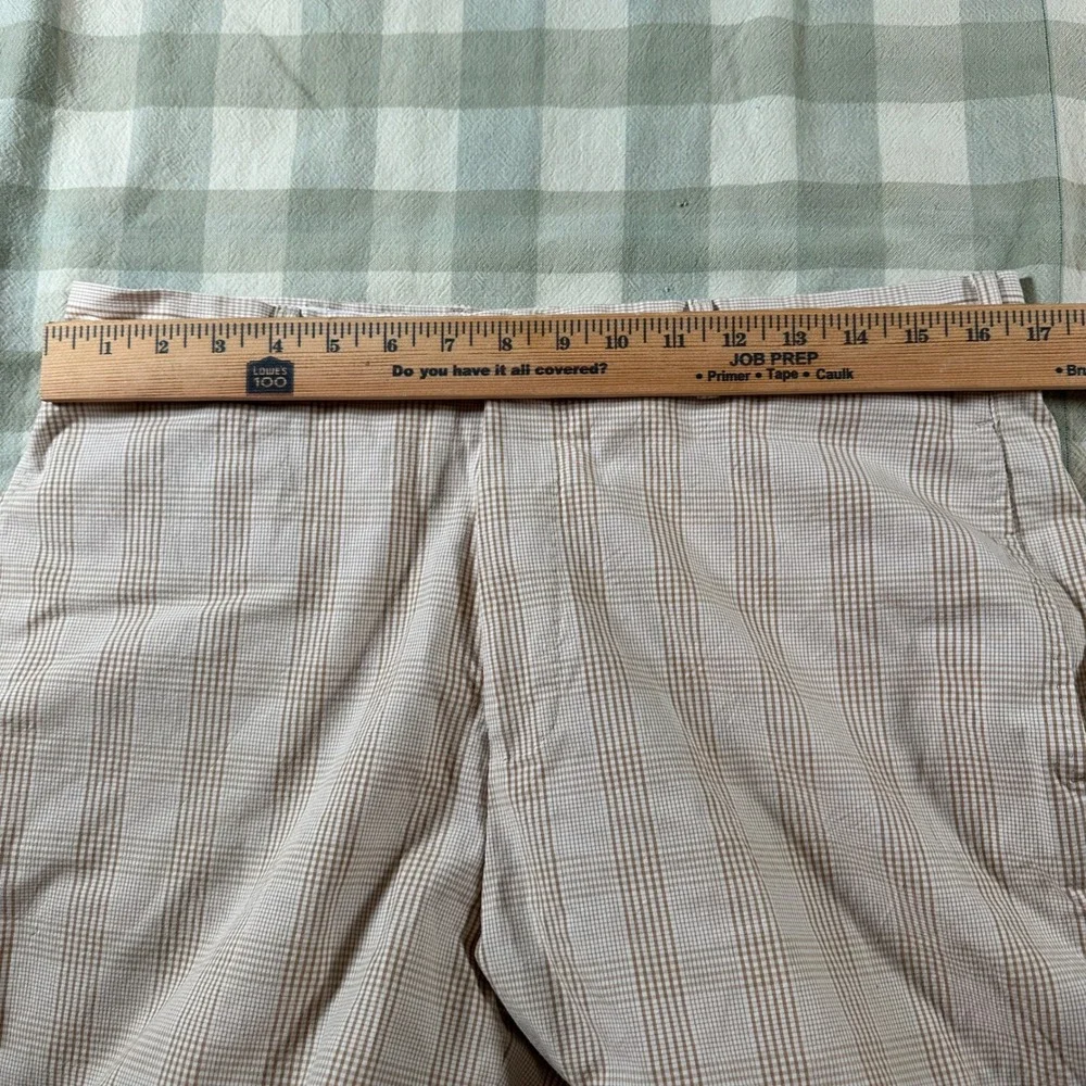 Peter Millar Mens 34 Pima Cotton Plaid Shorts Tan White Flat Front Golf Casual